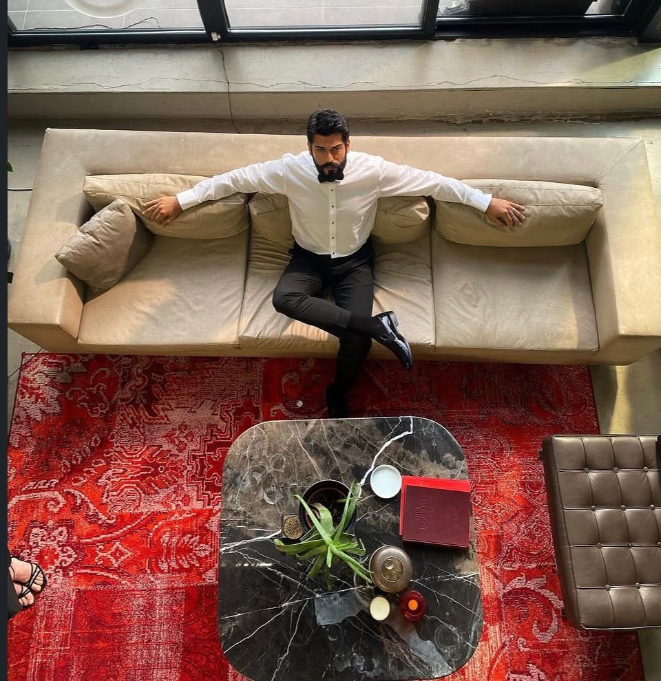 Burak Özçivit — Turkish actor in real life 